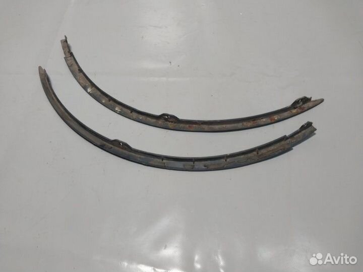 Молдинг на крыло передний Renault Logan седан