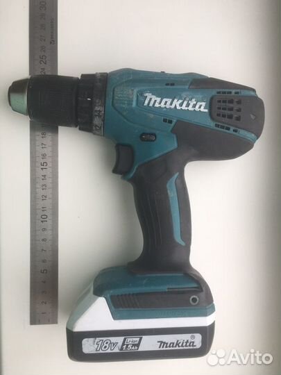 Аккумуляторная дрель-шуруповерт Makita HP457D