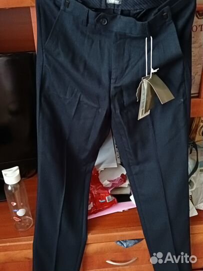 Костюм: пиджак и брюки для мальчика, новые