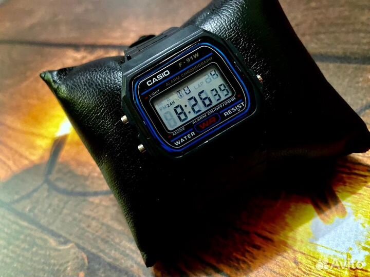 Электронные часы casio пластик