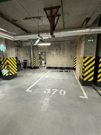 Машиноместо, 14 м²