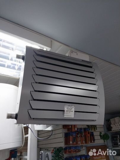 Тепловентилятор водяной настенный Тепломаш кэв