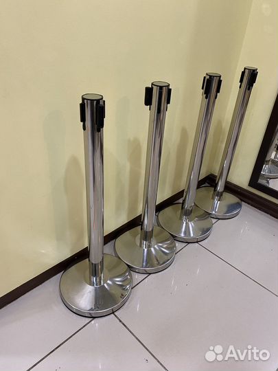 Оградительный столб