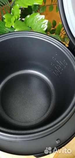 Мультиварка Redmond rmc-m36 Новая