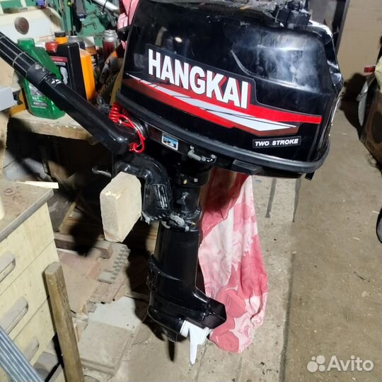 Лодка с мотором