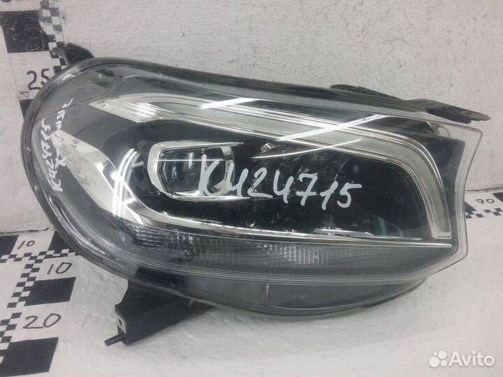 Фара правая Mercedes-Benz X-Class