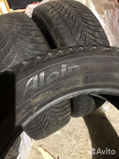Michelin Alpin 215/55 R17