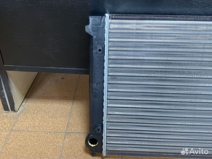 Радиатор охлаждения на volkswagen passat b3