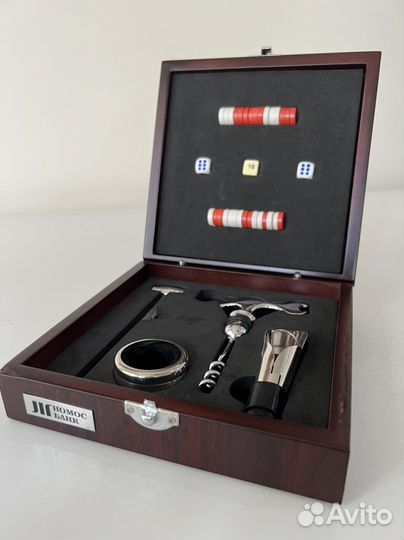 Подарок набор для вина / игр