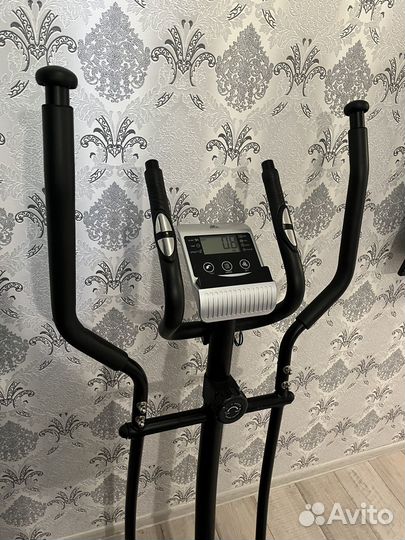 Эллиптический тренажер