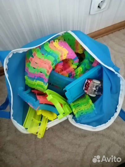 Гоночная трасса с машиной