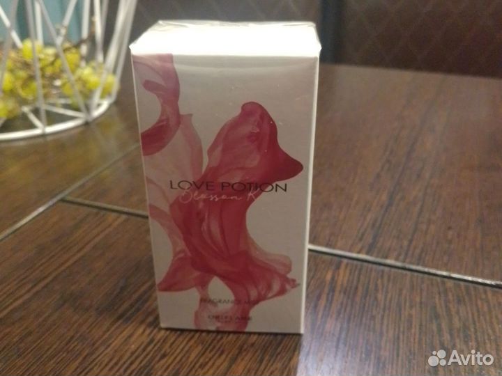 Туалетная вода Love Potion Blossom kiss