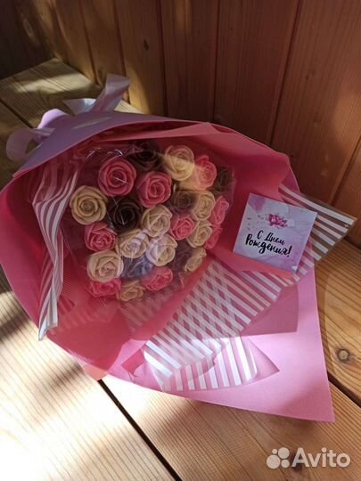 Съедобный букет 25 шоколадных розочек