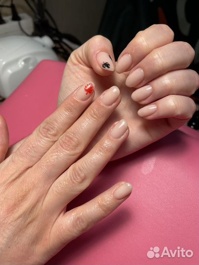 Маникюр, гель-лак, укрепление гелем у мастера