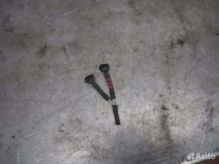 Форсунка омывателя Mitsubishi Pajero 3 6G74 2001