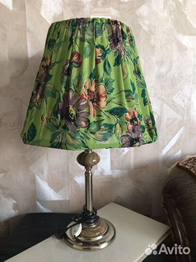 Ваза напольная и светильник с абажуром