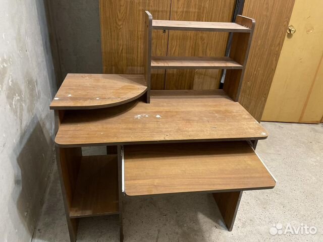 Компьютерный стол