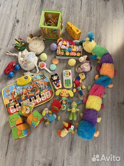 Погремушки / игрушки пакетом
