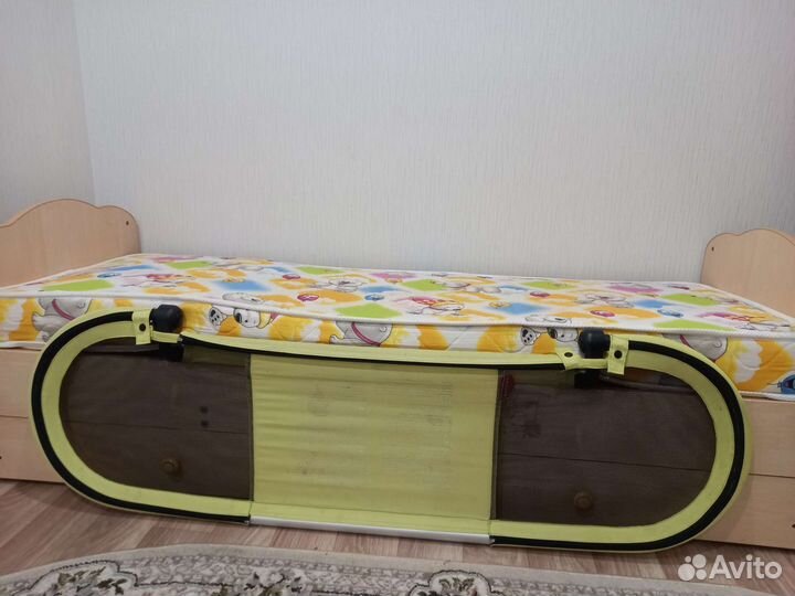 Ограничитель для детской кровати