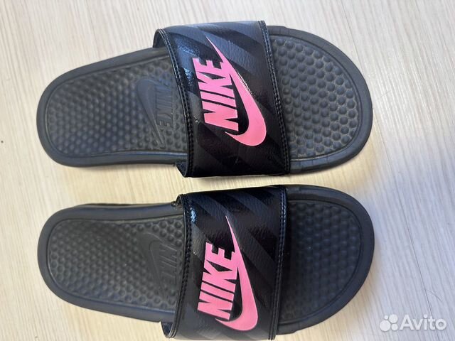 Шлепанцы Nike 36,5