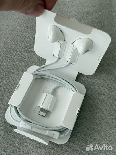 Наушники apple earpods lightning