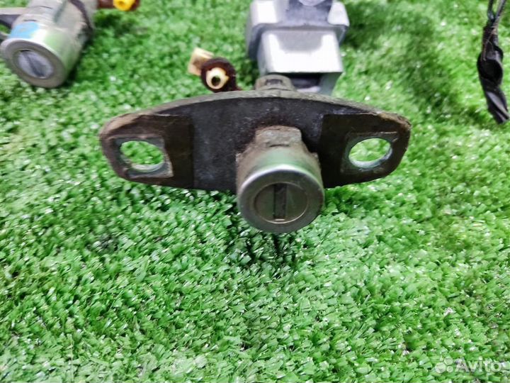 Замок зажигания Ssangyong Rexton 2005