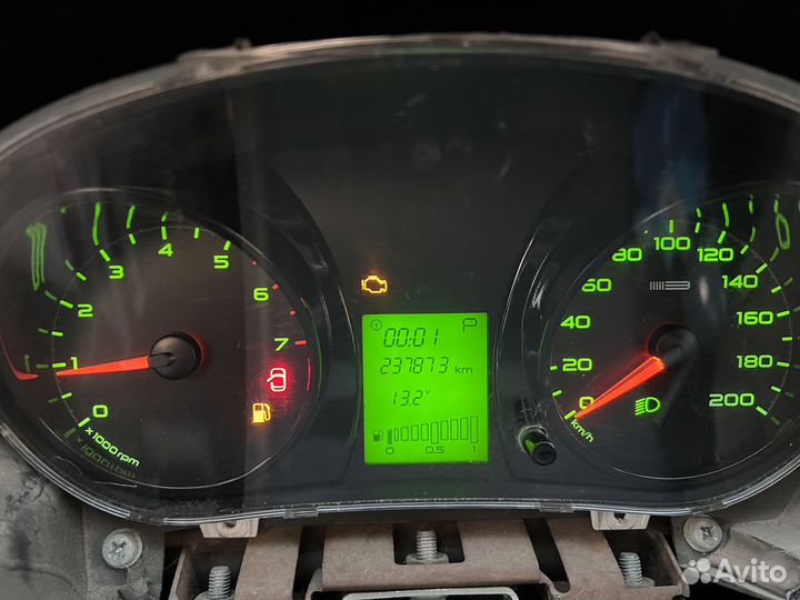 Приборная панель Granta