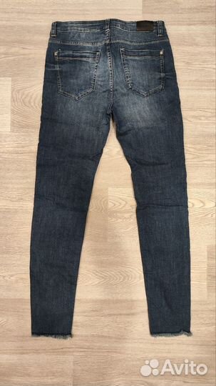 Джинсы Reserved