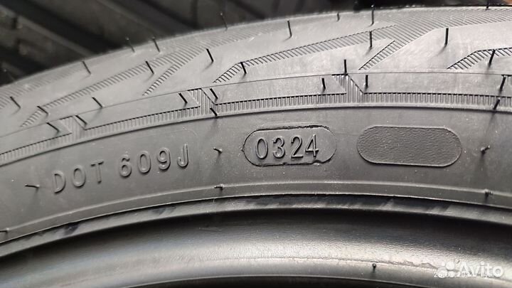 Ikon Tyres Nordman 7 SUV 235/65 R17 108T