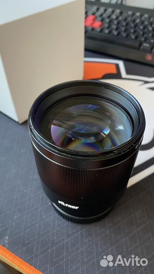 Объектив Viltrox RF 85mm 1.8