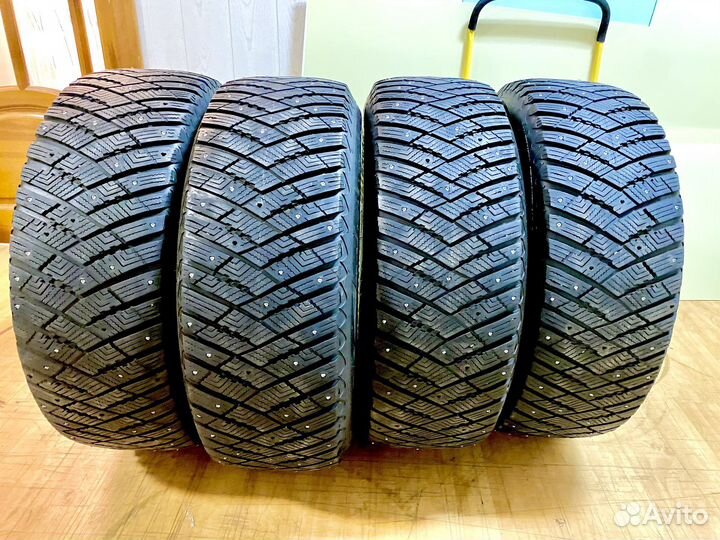 Goodyear UltraGrip Ice Arctic SUV 255/60 R18