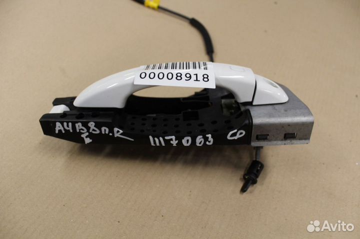 Ручка двери нaружная правая передняя Audi A4 B8 20