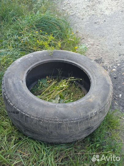 GT Radial Champiro 128 235/60 R16