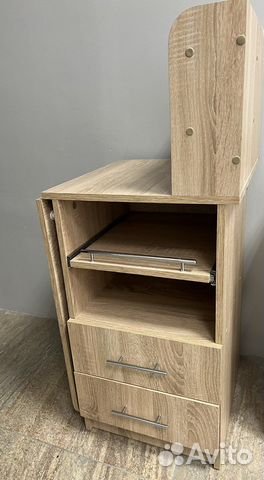 Маникюрный стол складной