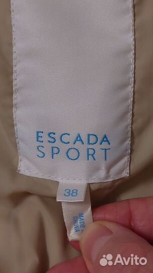 Пуховик легкий escada sport,оригинал.S-M, бежевый