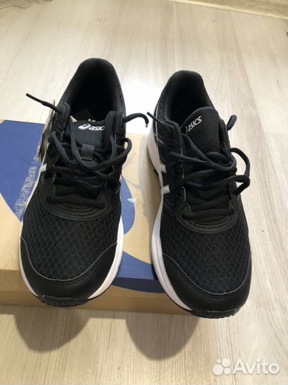 Кроссовки asics новые