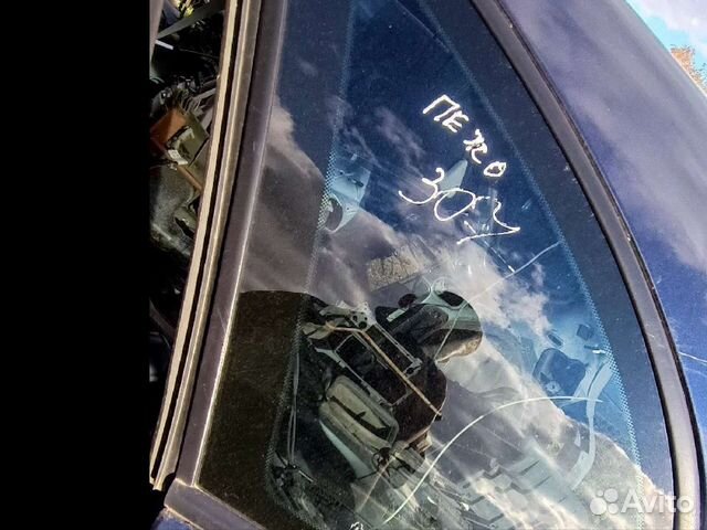 Форточка Renault scenic