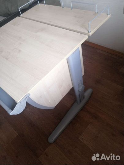 Растущая парта и стул деми бу