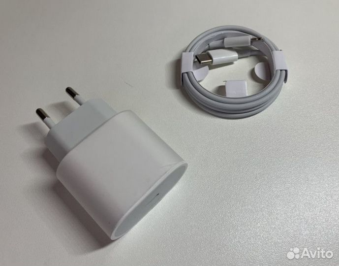 Зарядное устройство на iPhone