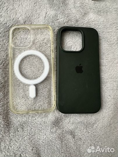 Чехол на iPhone 14