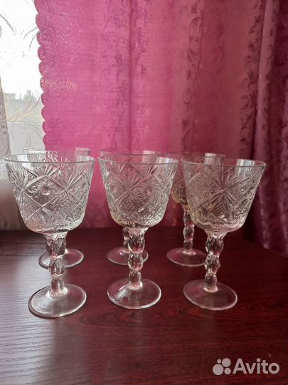 Хрустальные бокалы