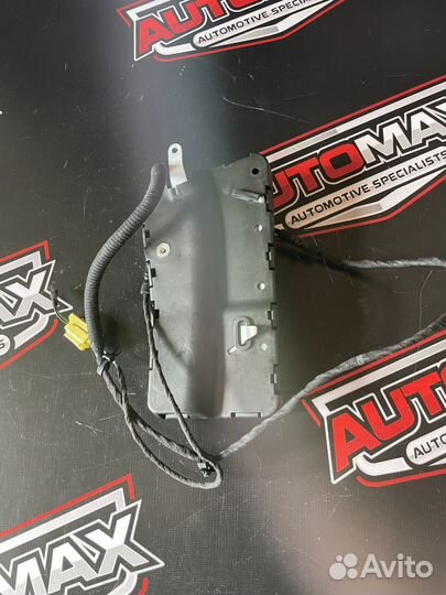 Подушка в сиденье правая Volkswagen Touareg 7L