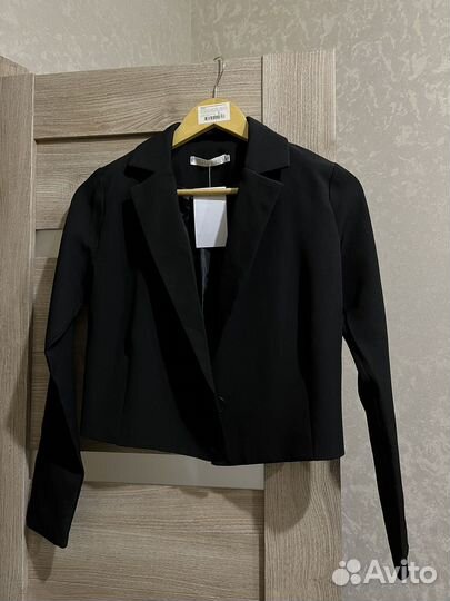 Укороченный пиджак