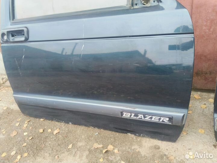 Передние двери Chevrolet Blazer S10