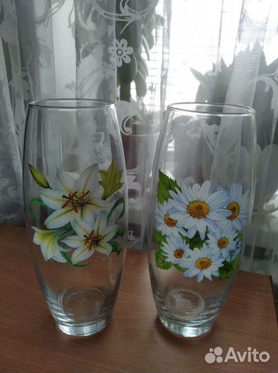 Статуэтки и вазы