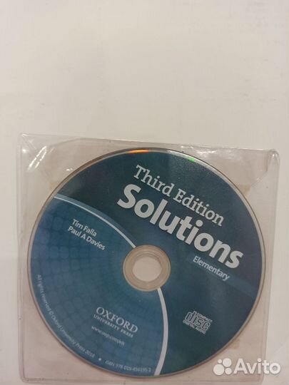 Учебник английского языка Solutions Elementary