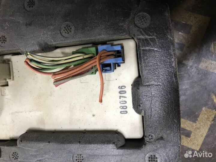 Блок управления крышкой багажника Mercedes-Benz Ml