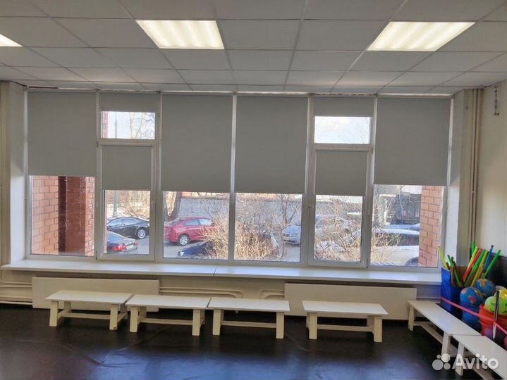 Рулонные шторы на окна в мансарду