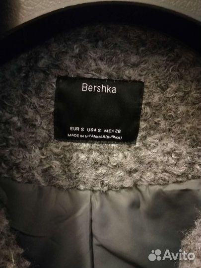 Пальто женское тёплое плюшевое Bershka