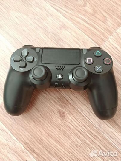 Sony playstation 4 500gb, 2 джойстика и 5 игр